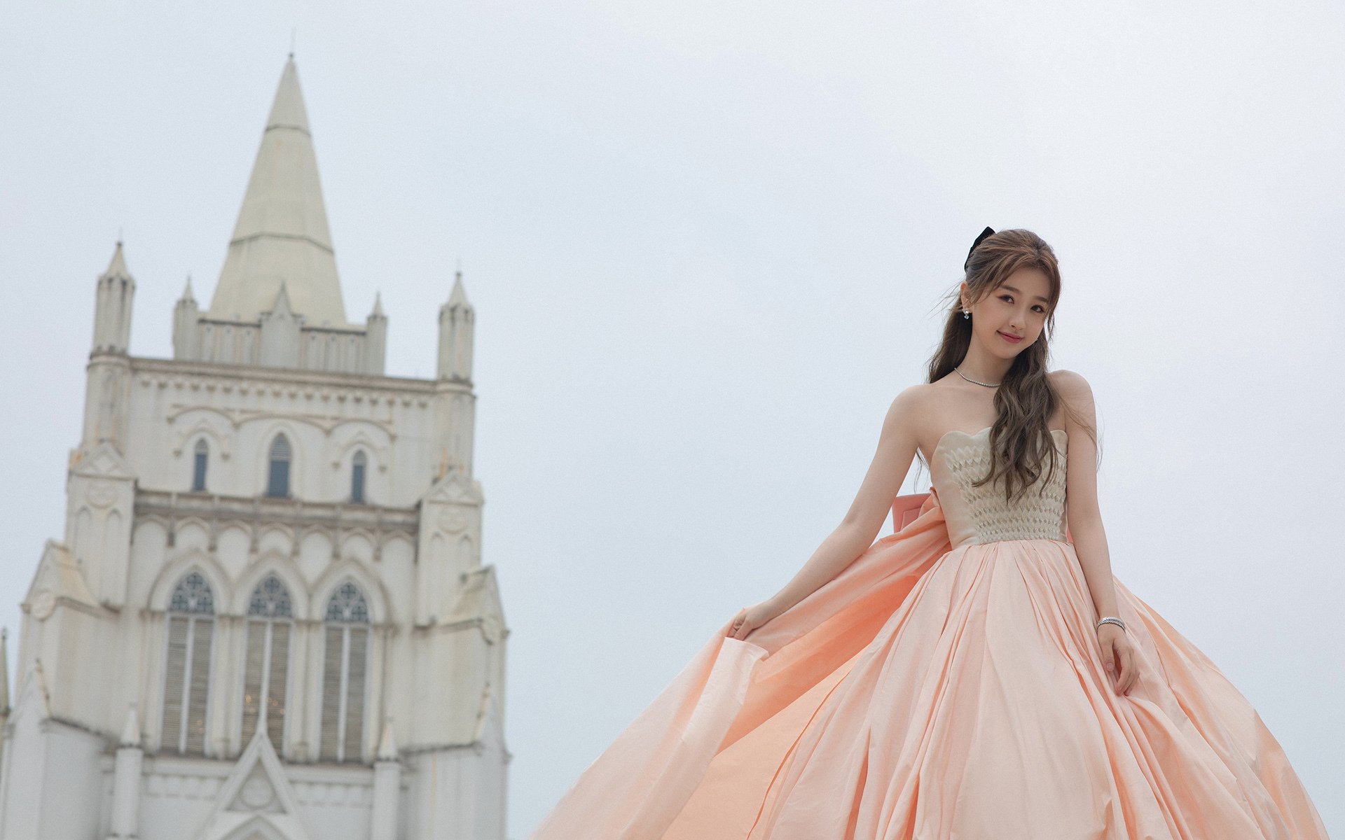 LPL海外粉丝群体不断扩大中文解说走向世界,英雄联盟国外解说视频